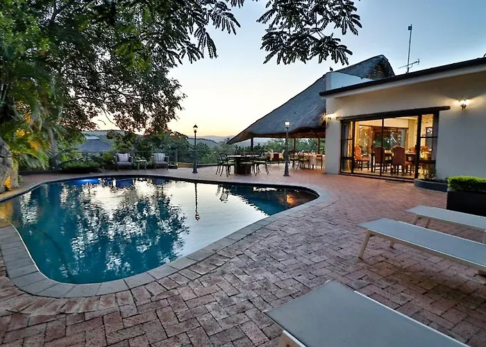 La Roca Guest House
